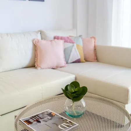 Delux And Contemporary Apartment *